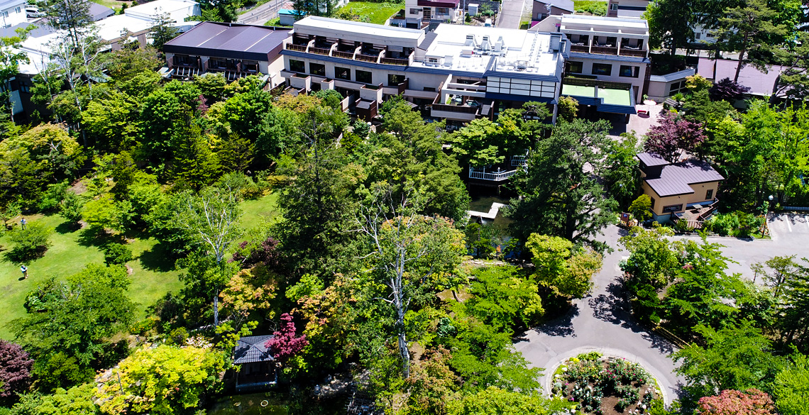 能欣賞四季色彩的日本庭園